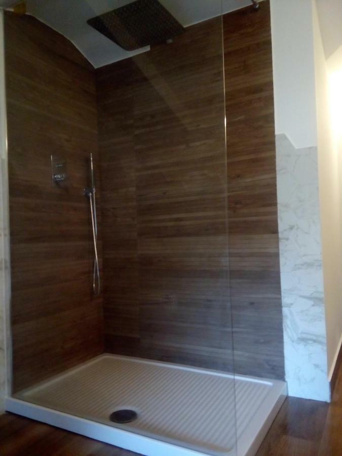 B&B Glicini Rome