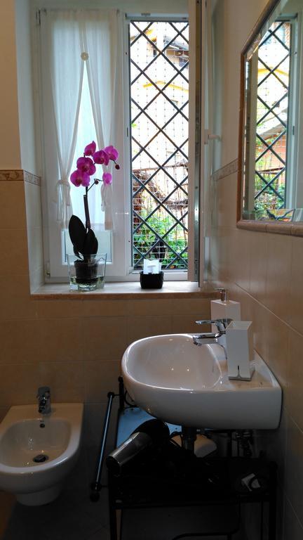 Bed and breakfast Glicini 2*