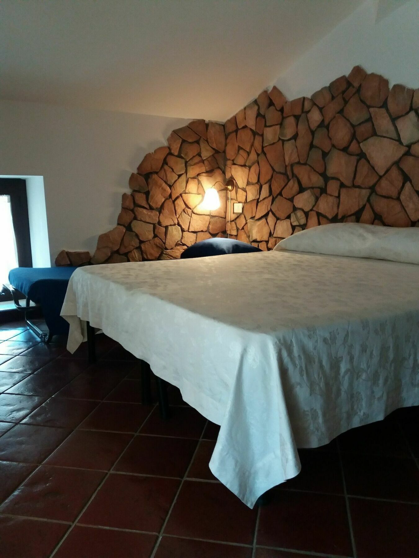 Bed and breakfast Glicini 2*